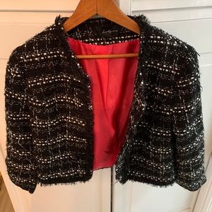 Forever 21 cropped hound’s tooth blazer